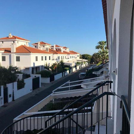 Apartamento En Urbanizacion Los Enebros Huelva Exterior photo